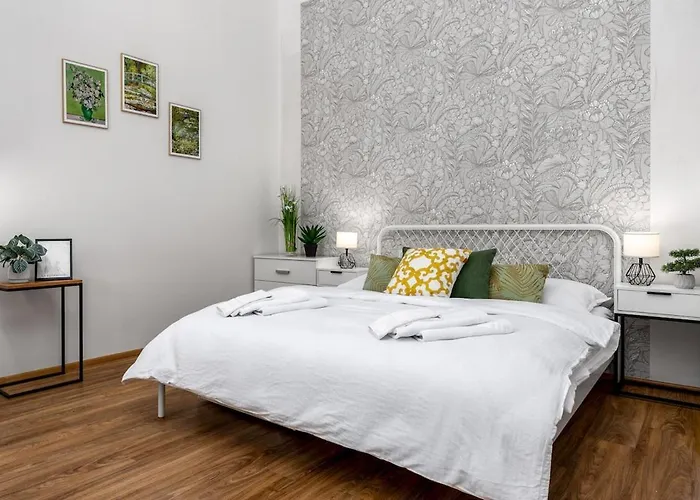 Botanica Apartamento Praga